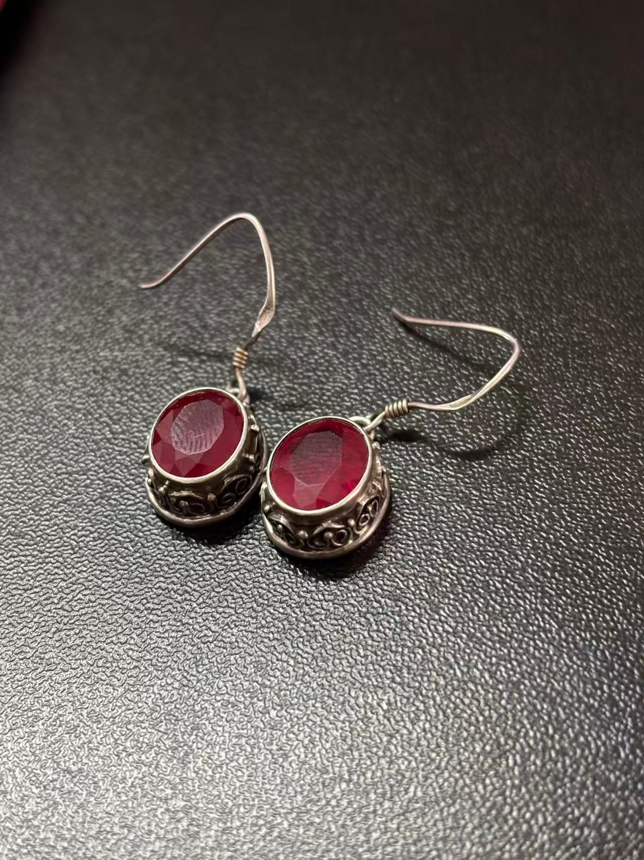 earrings handcrafted in 925 sterling silver